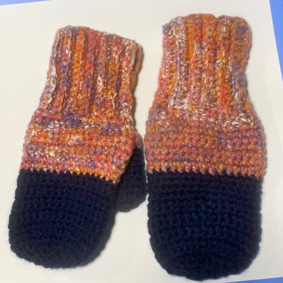 Handmade Mittens - Picture 2 of 6